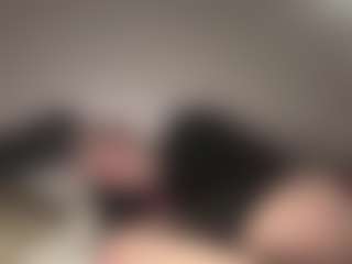 Live cam show with Crumslut - Smoking on Pornisteam.com