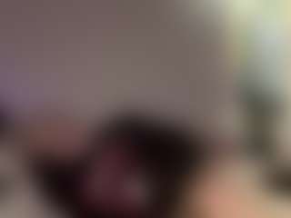 Live cam show with Crumslut - Butt Plug on eurowanks.com