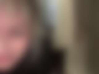 Live cam show with Crumslut - Cute on alttransgirls