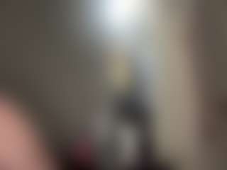Live cam show with Crumslut - Blue Eyes on galaxygirlnitro.com