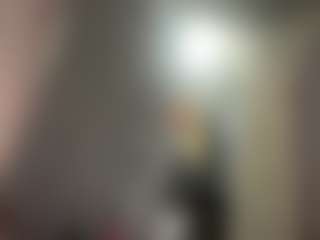 Live cam show with Crumslut - Butt Plug on Lustler