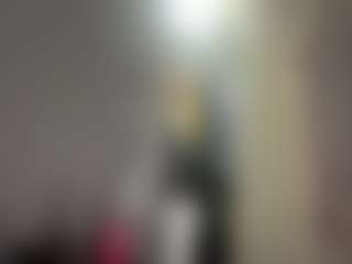 Live cam show with Crumslut - Butt Plug on Sweet Sext