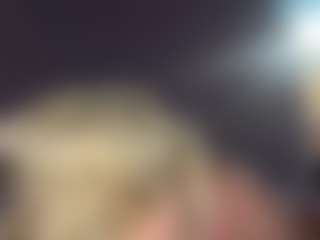 Live cam show with Crumslut - Normal on Camsoda