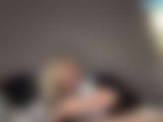 Crumslut's Live Sex Cam Show