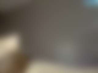 Live cam show with Crumslut - Control on Hubzter Live