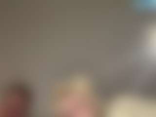 Live cam show with Crumslut - Cute on liverealitysex.com