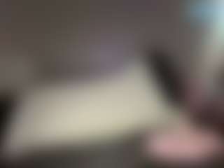 Live cam show with Crumslut - Blonde Hair Fetish on Camiplay Live
