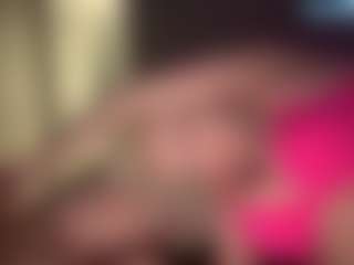 Live cam show with Crumslut - Butt Plug on Camsoda