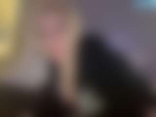 Live cam show with Crumslut - Bondage on live.xheat.ai