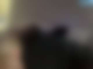 Live cam show with Crumslut - Normal on live.xbliss.ai