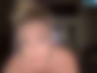 Crumslut's Live Sex Cam Show