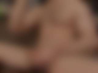 Live cam show with Model-Mike - Living Room on nudelive.tv