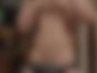 Live cam show with Model-Mike - India on Camsoda