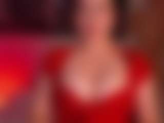 Live cam show with Lucia MILF - Cosplay on AdultVida.com