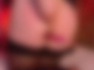 Live cam show with Lucia MILF - Solo on Camsoda