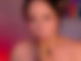 Live cam show with Lucia MILF - Living Room on Camsoda