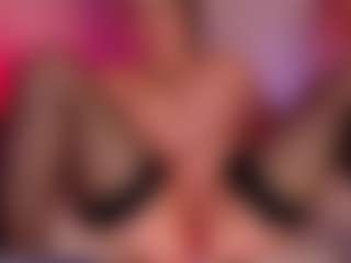 Lucia MILF's Live Sex Cam Show