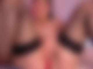 Lucia MILF's Live Sex Cam Show