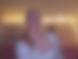 Live cam show with stefaagomez - Bedroom Blonde Hair on UwU Esports