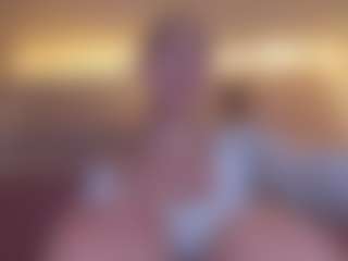 Live cam show with stefaagomez - Bedroom Blonde Hair on eurowanks.com