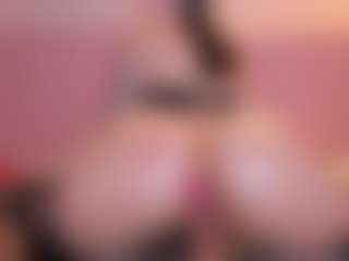 Live cam show with stefaagomez - Squirt on intimatelivegirls.com