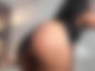 Live cam show with zafira - Athletic Young Adult on madthumbs