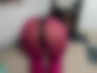 Live cam show with zafira - Small Tits on TottyGirls
