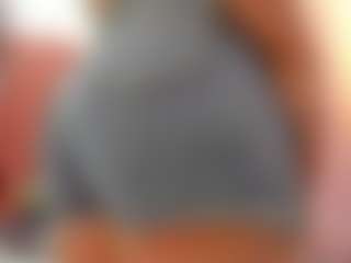 Live cam show with Byanca-Winklar - Green Eyes on SquirtSoMuch