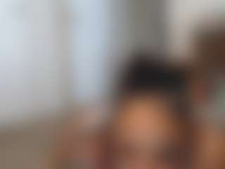 Elegance's Live Sex Cam Show