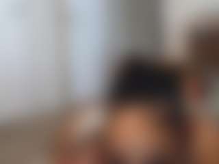 Elegance's Live Sex Cam Show