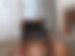 Elegance's Live Sex Cam Show