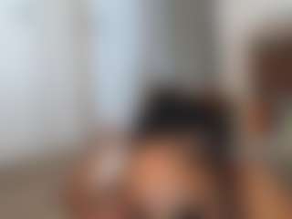 Elegance's Live Sex Cam Show