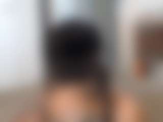 Elegance's Live Sex Cam Show
