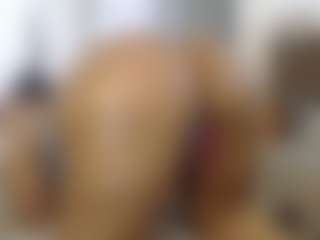 Elegance's Live Sex Cam Show