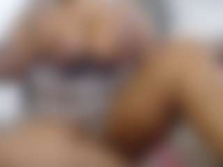 Elegance's Live Sex Cam Show