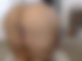 Elegance's Live Sex Cam Show