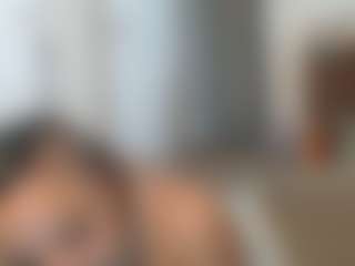 Elegance's Live Sex Cam Show