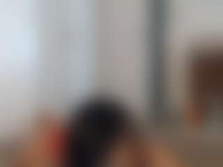 Elegance's Live Sex Cam Show