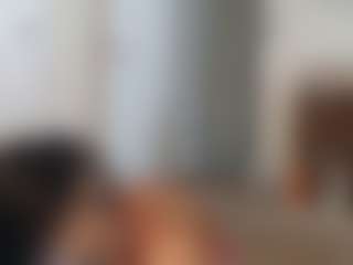 Elegance's Live Sex Cam Show