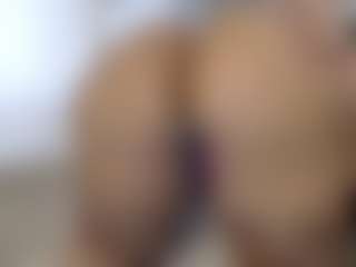 Elegance's Live Sex Cam Show