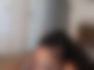 Elegance's Live Sex Cam Show