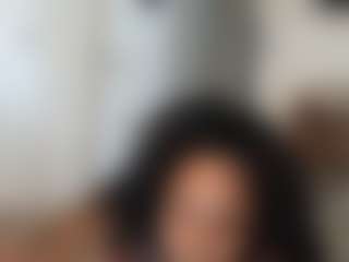 Elegance's Live Sex Cam Show