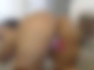 Elegance's Live Sex Cam Show