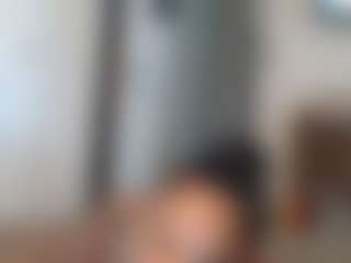 Elegance's Live Sex Cam Show