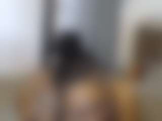 Elegance's Live Sex Cam Show
