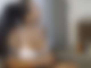 Elegance's Live Sex Cam Show