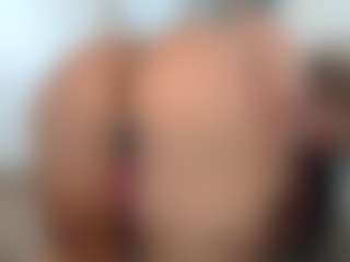 Elegance's Live Sex Cam Show