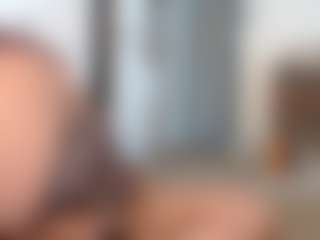 Elegance's Live Sex Cam Show