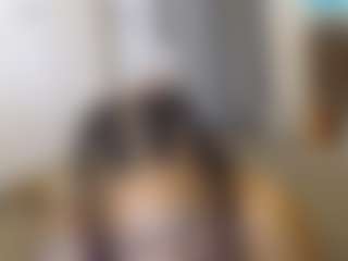 Live cam show with Elegance - Black Shaved Pussy on Camsoda
