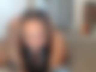 Elegance's Live Sex Cam Show